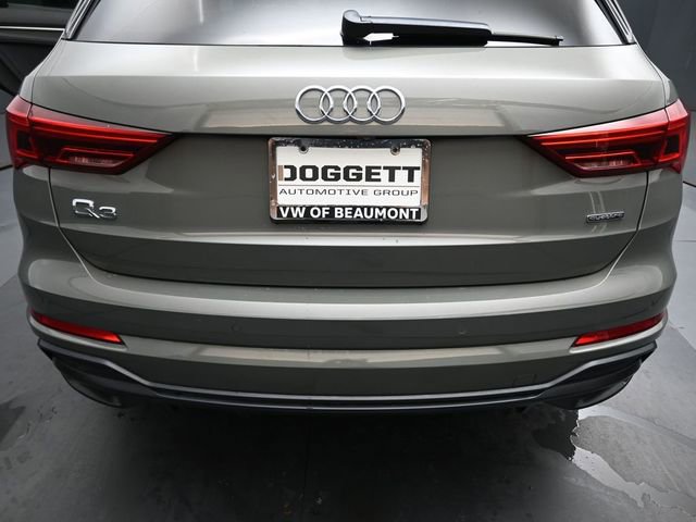 Used 2022 Audi Q3 2.0T Premium AWD/4WD image 14