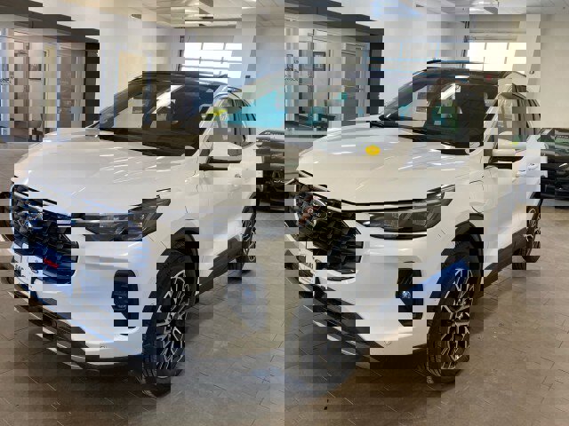 New 2024 Ford Escape SE w/ PHEV Premium Package image 4