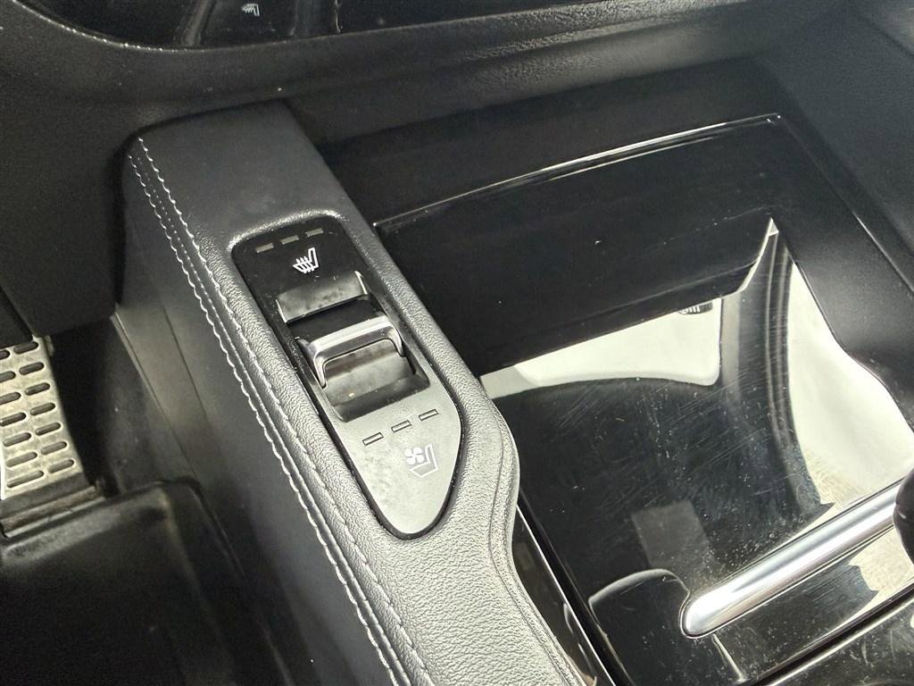 Used 2022 Kia Telluride SX w/ SX Prestige Package image 47