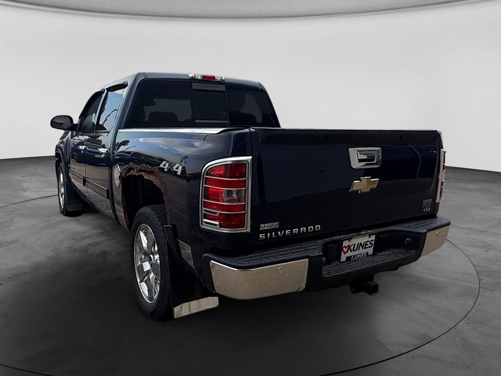 Used 2009 Chevrolet Silverado 1500 LTZ w/ Safety Package AWD/4WD image 6
