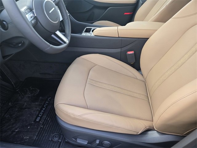 New 2025 Hyundai Sonata Limited image 20
