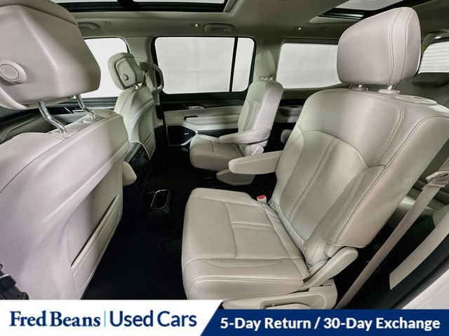 Used 2023 Jeep Wagoneer Series II w/ Premium Group I AWD/4WD image 33