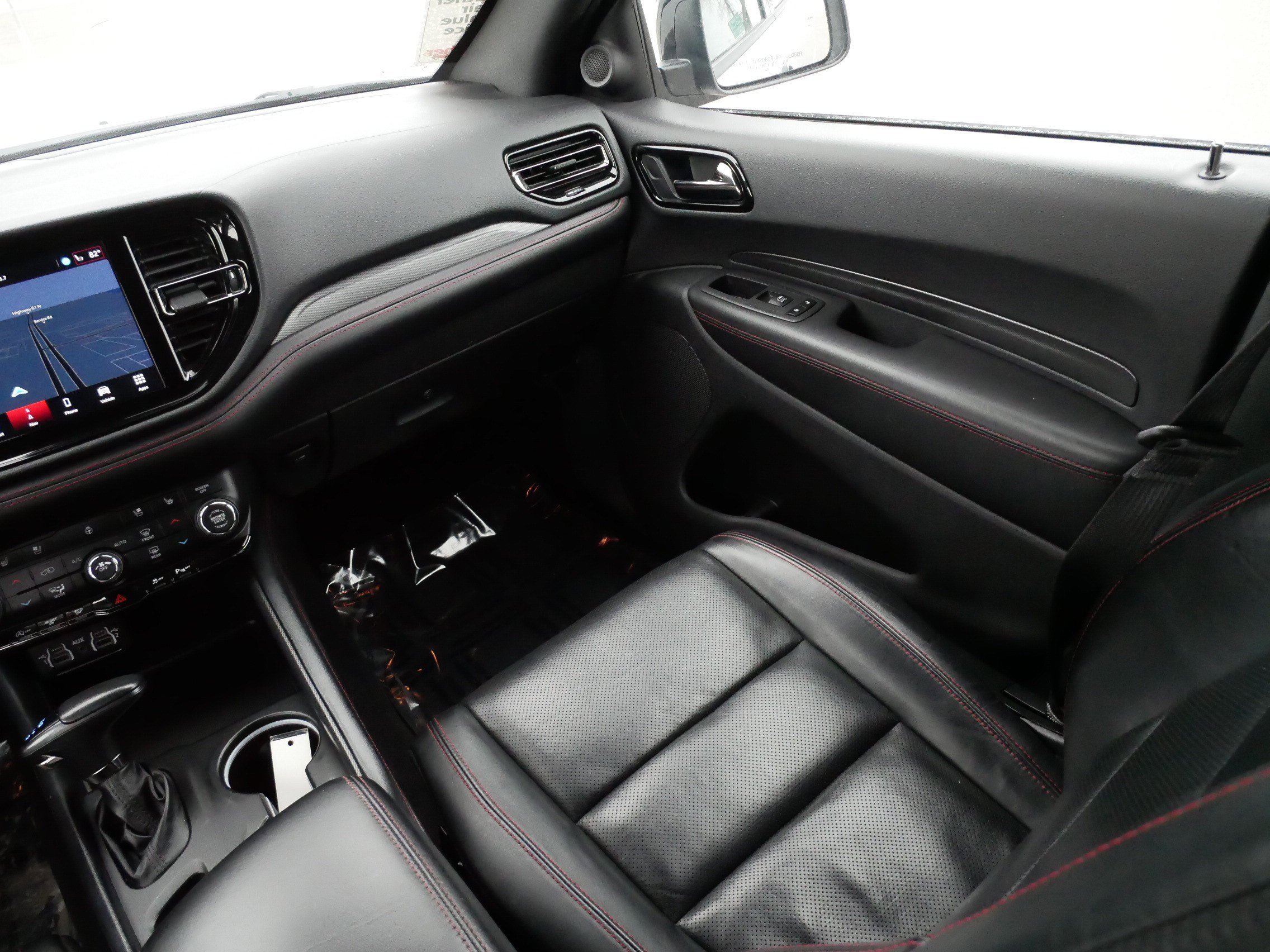 Used 2024 Dodge Durango GT image 11