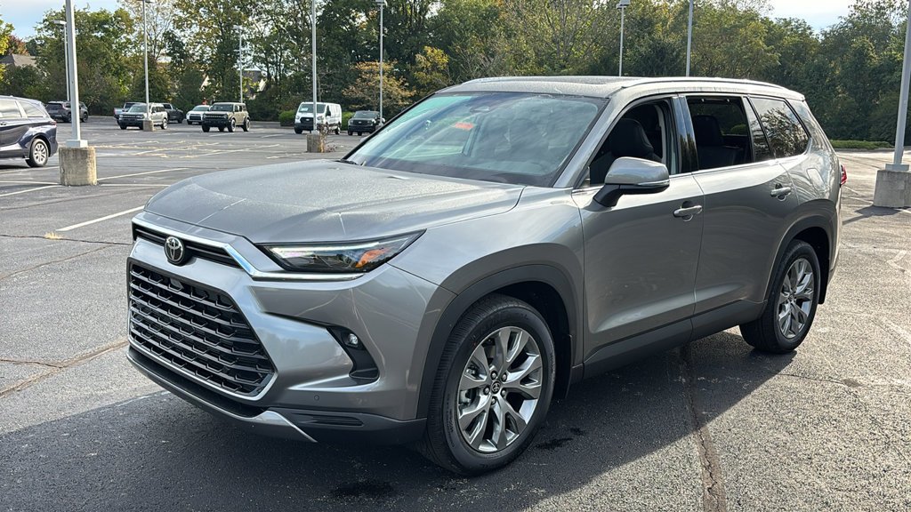 New 2026 Toyota Grand Highlander AWD image 2