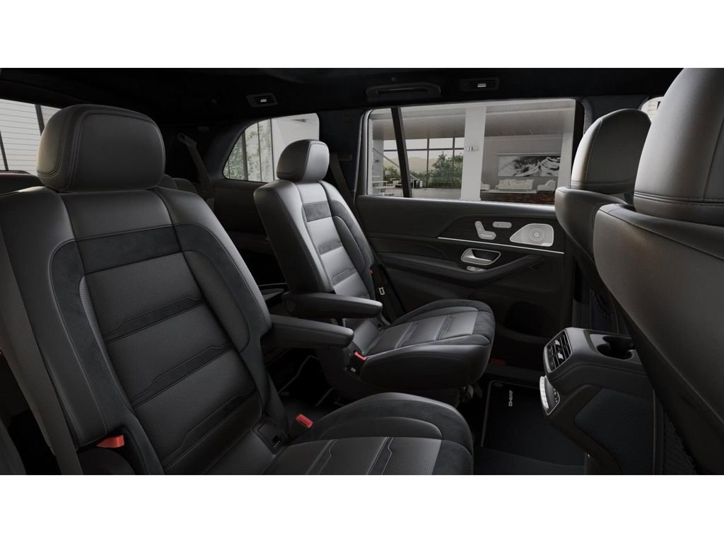 New 2026 Mercedes-Benz GLS 63 AMG 4MATIC image 5