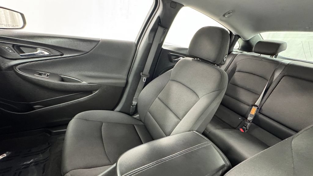 Used 2023 Chevrolet Malibu LT FWD image 13
