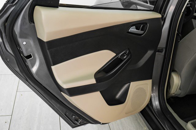 Used 2012 Ford Focus SE image 41