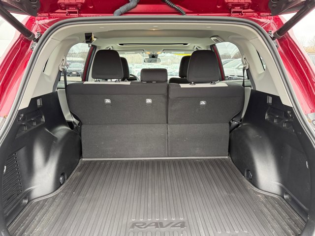 Used 2018 Toyota RAV4 XLE image 27
