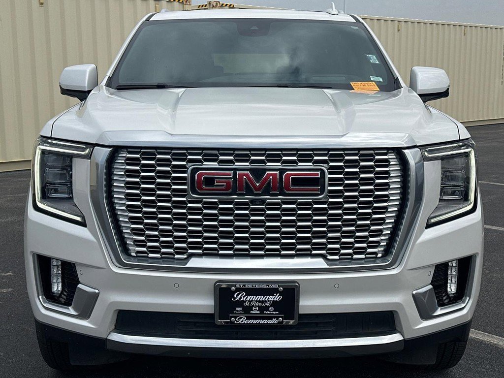 Used 2024 GMC Yukon XL Denali w/ Denali Reserve Package image 2