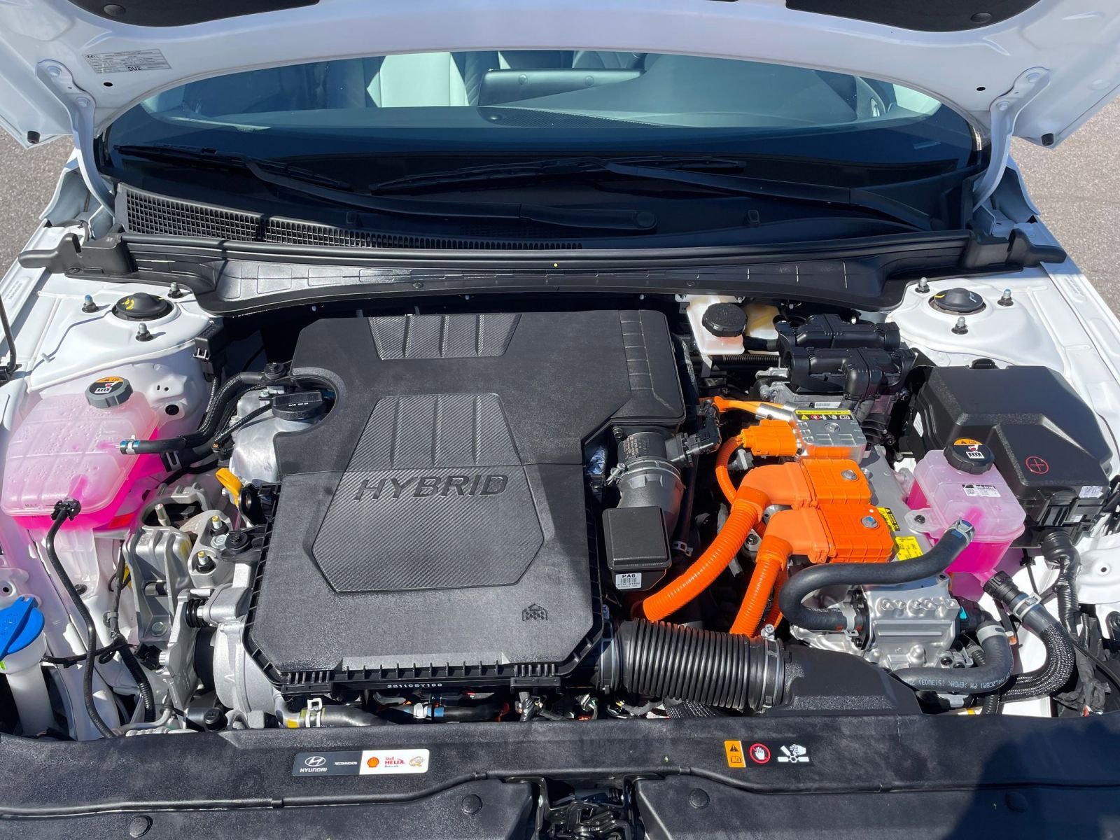 Used 2025 Hyundai Elantra Limited FWD image 34