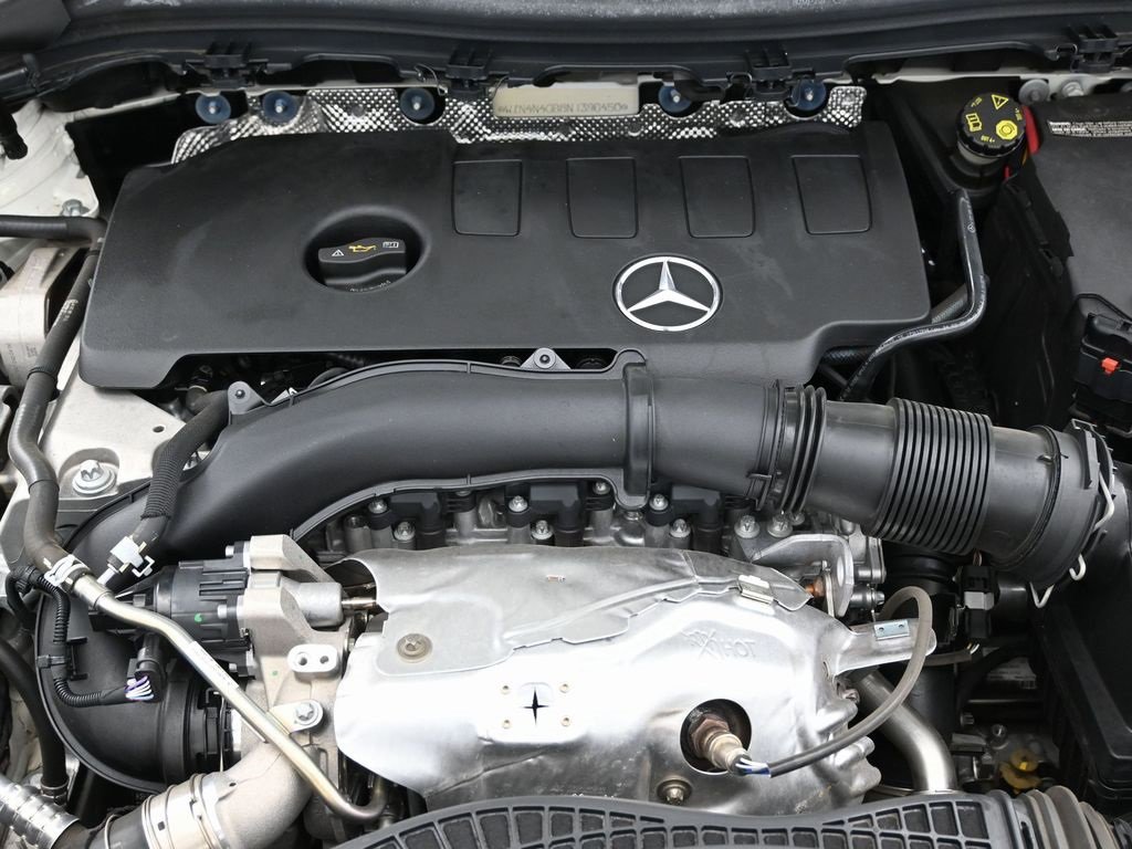 Used 2022 Mercedes-Benz GLA 250 GLA 250 w/ Premium Package Lite image 39