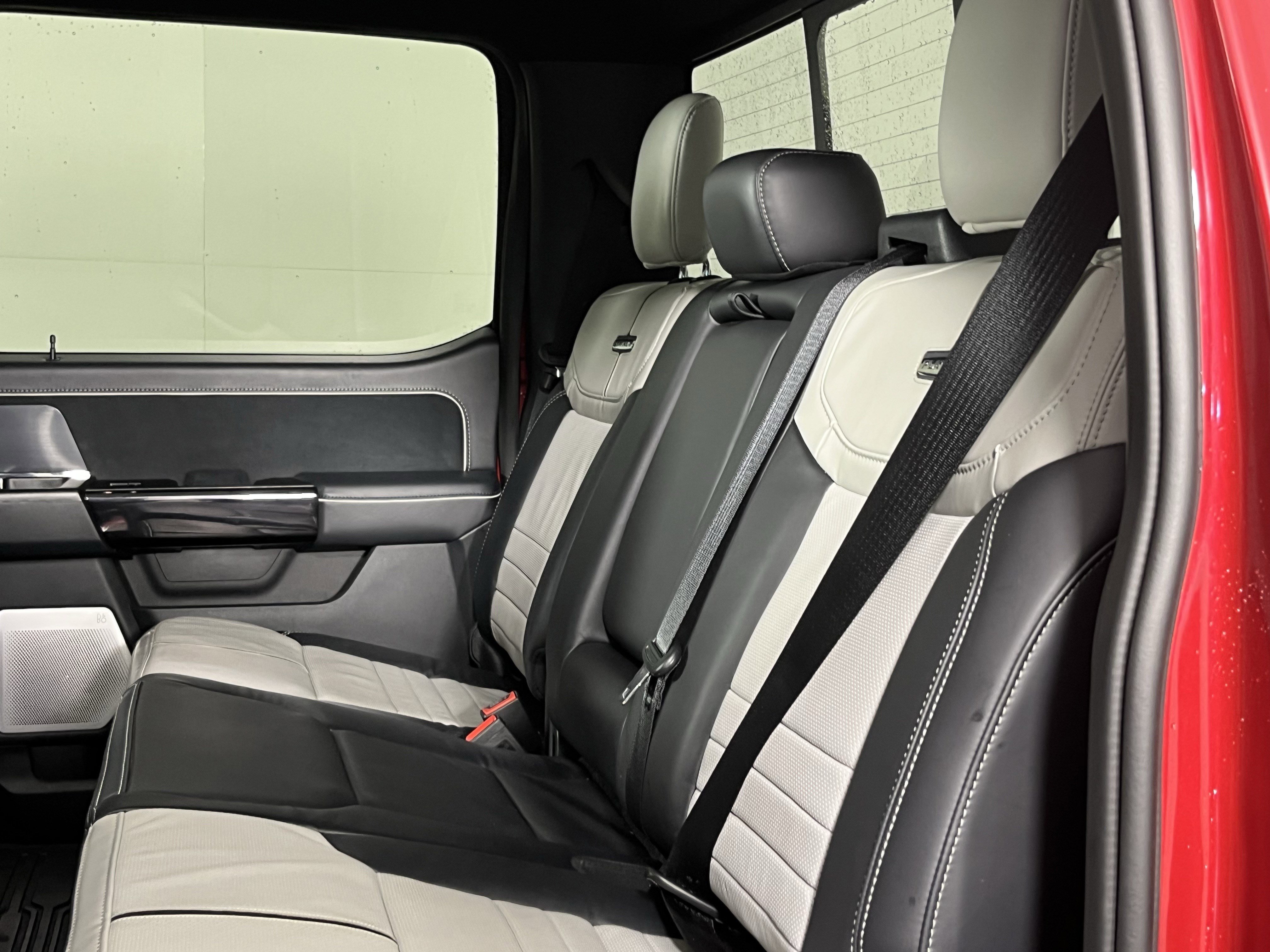 Used 2025 Ford F150 Lightning Platinum image 15