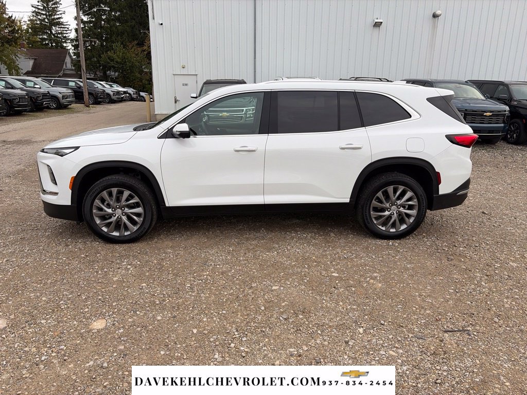 Used 2026 Buick Enclave Preferred FWD image 2