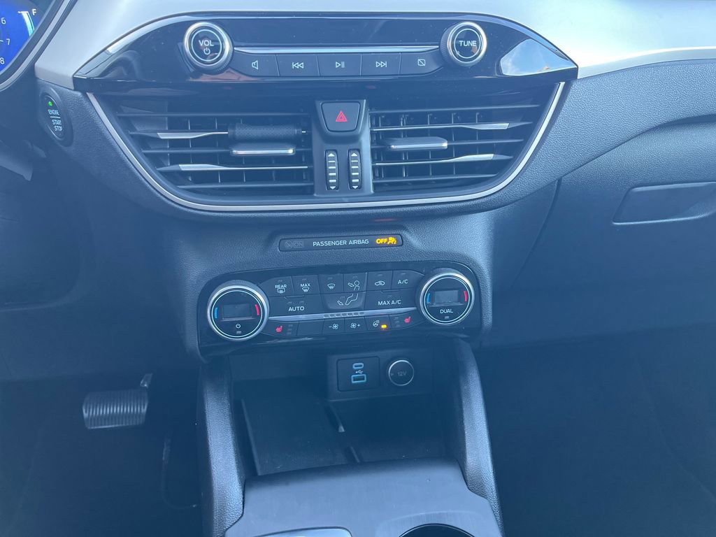 Used 2021 Ford Escape SEL w/ Technology Package image 19