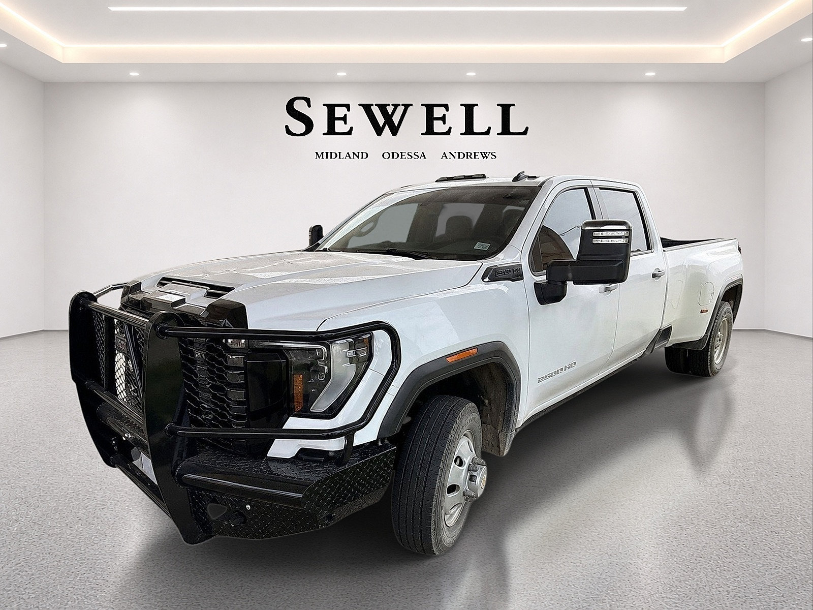 Used 2025 GMC Sierra 3500 Denali Ultimate AWD/4WD image 1