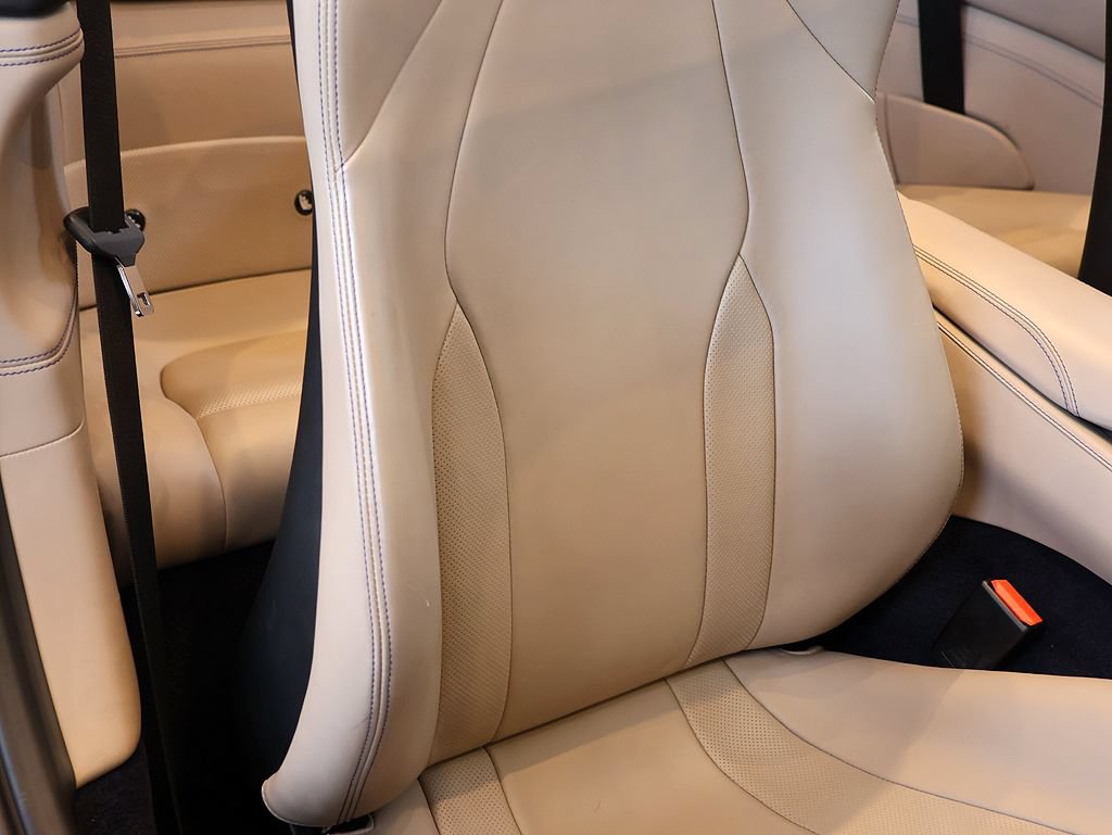 Certified 2019 Ferrari Portofino RWD image 31