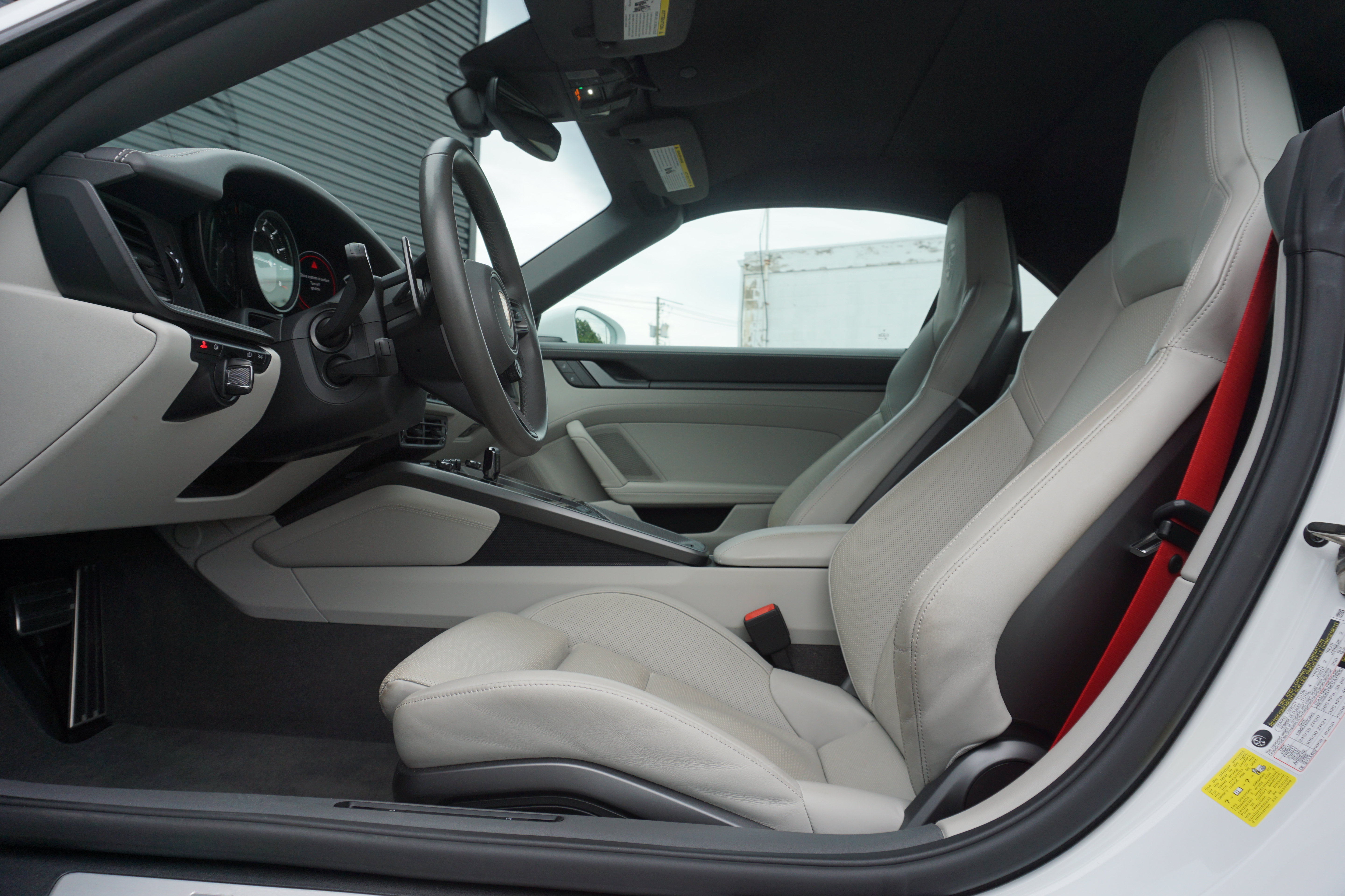 Certified 2022 Porsche 911 Carrera S RWD image 5