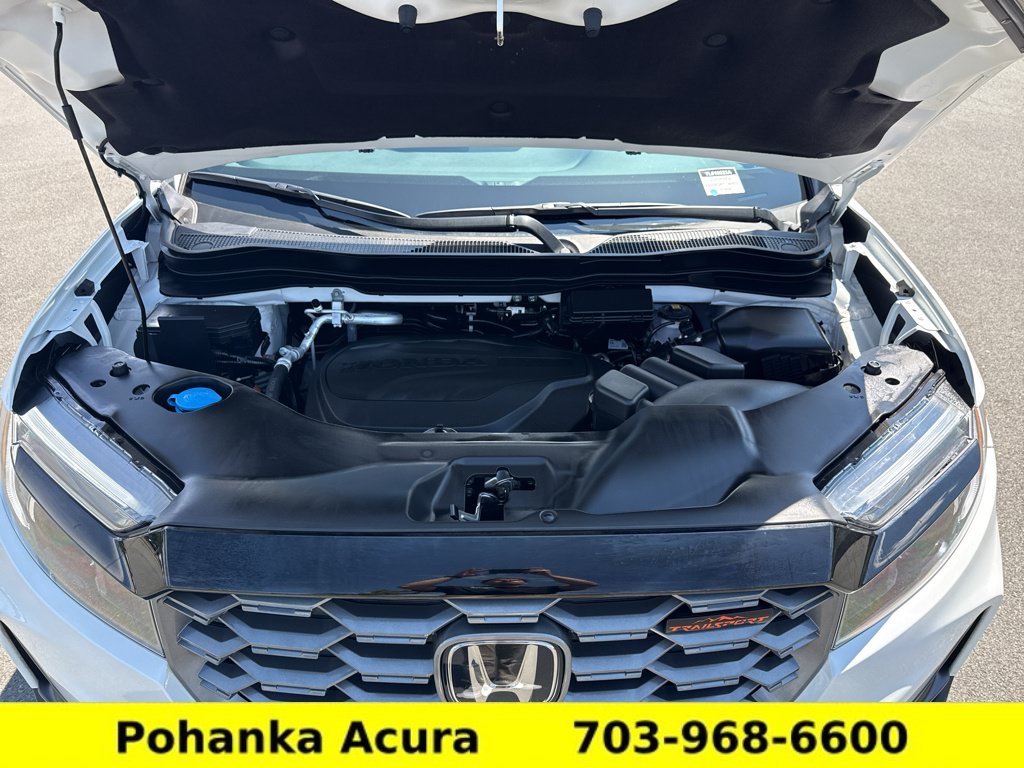 Used 2025 Honda Passport TrailSport image 31
