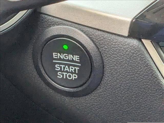 Used 2022 Ford Escape SE w/ Convenience Package image 28