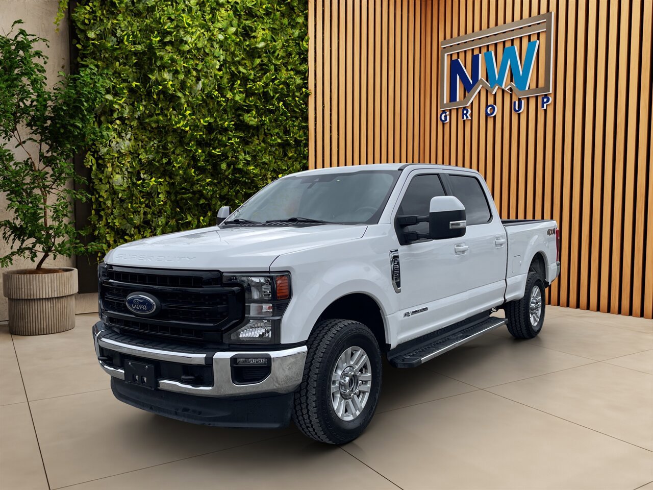 Used 2020 Ford F250 Lariat w/ Lariat Value Package image 3