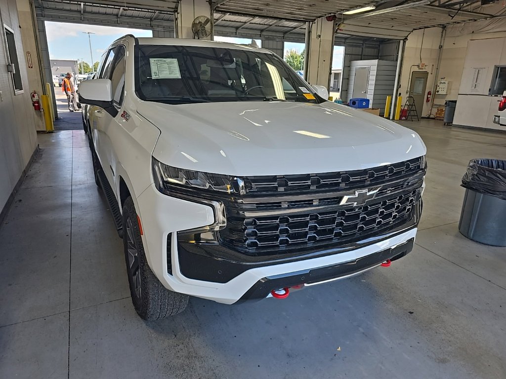 Used 2024 Chevrolet Tahoe Z71 w/ Luxury Package AWD/4WD image 1