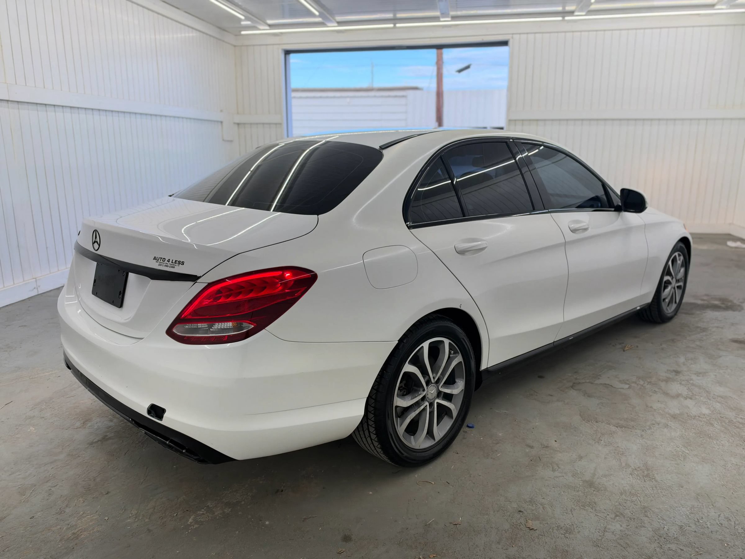 Used 2015 Mercedes-Benz C 300 Sedan image 5