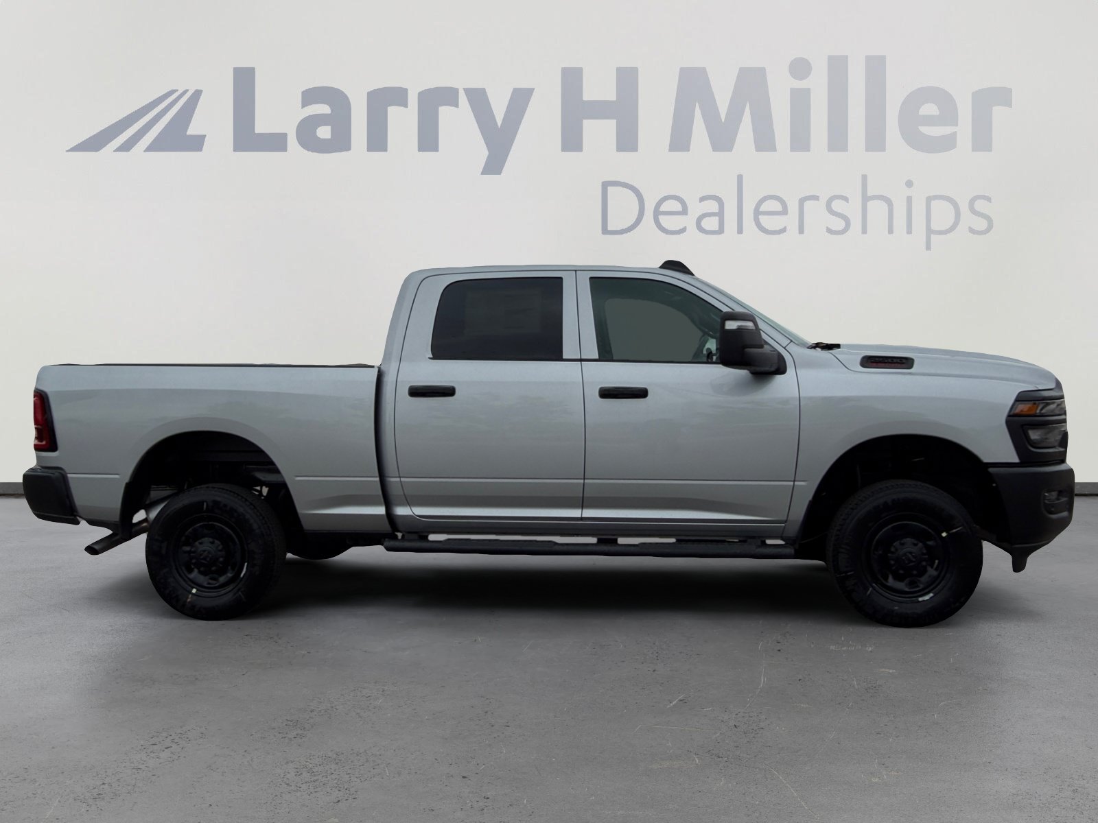New 2026 RAM 2500 Tradesman AWD/4WD image 7