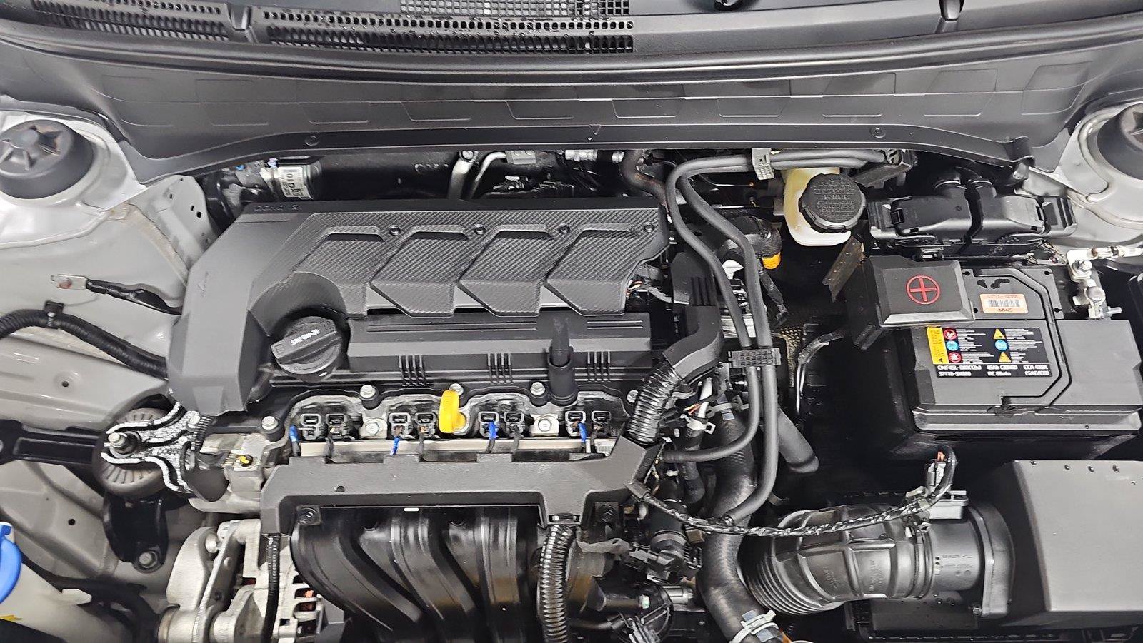 Certified 2025 Hyundai Venue SEL FWD image 9