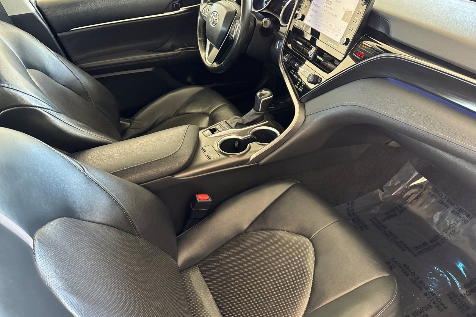 Used 2023 Toyota Camry XLE image 14