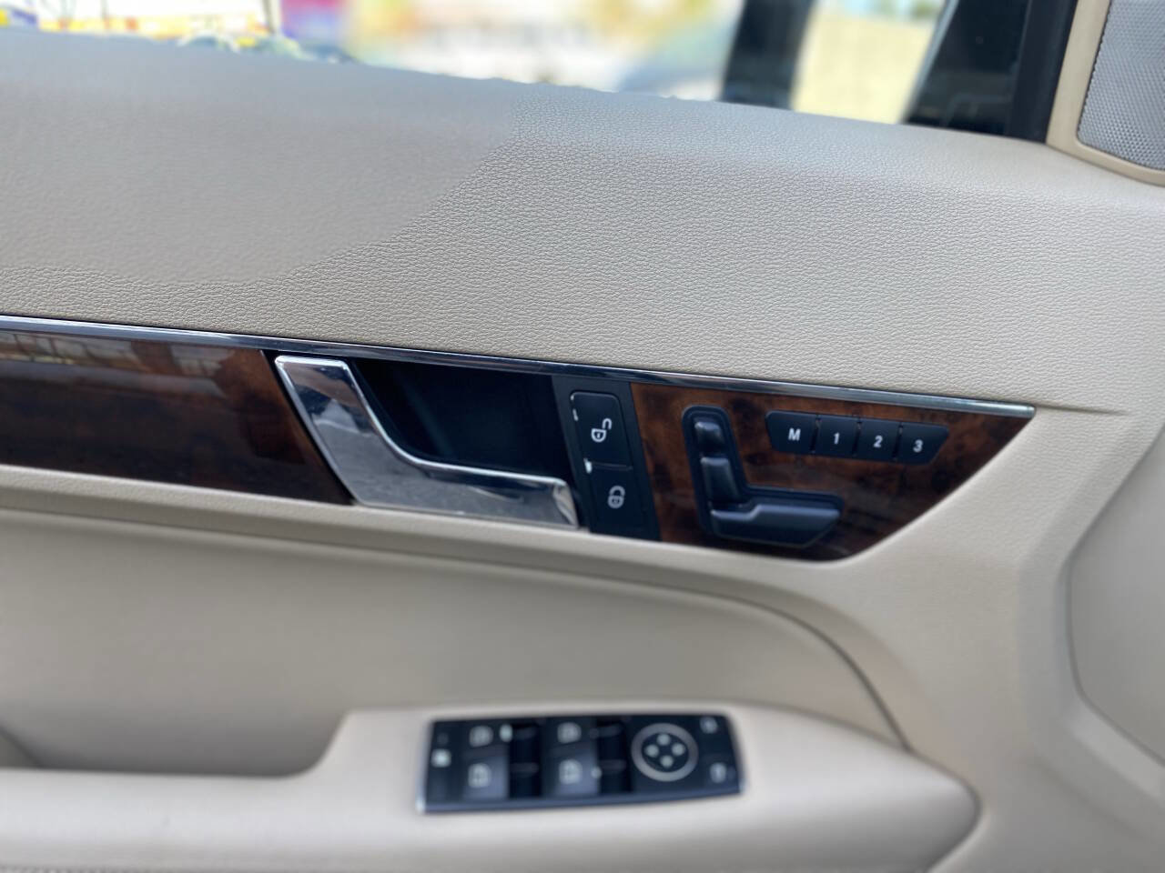 Used 2013 Mercedes-Benz E 350 Cabriolet image 28