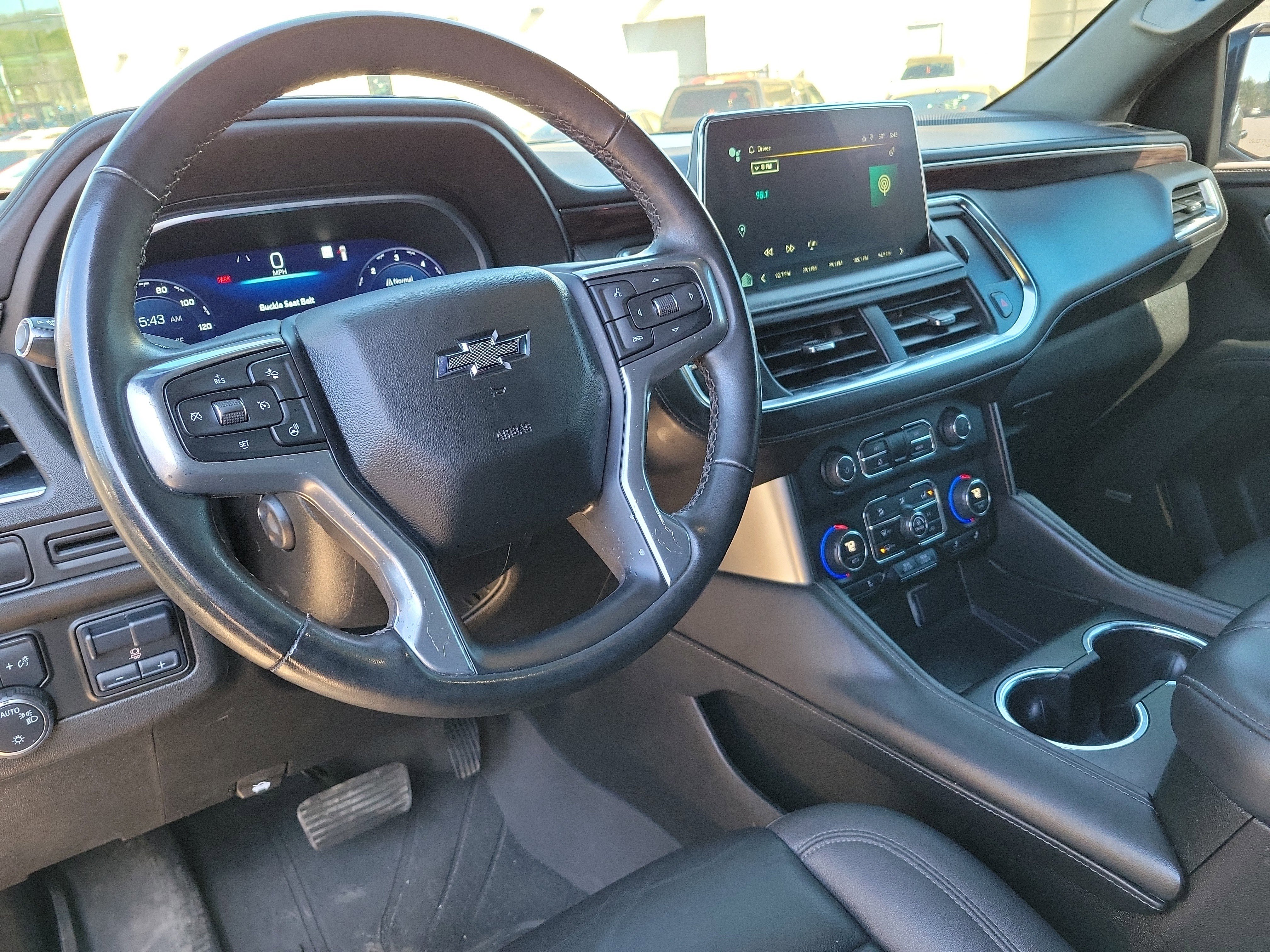 Used 2023 Chevrolet Suburban Z71 w/ Z71 Off-Road Package AWD/4WD image 2