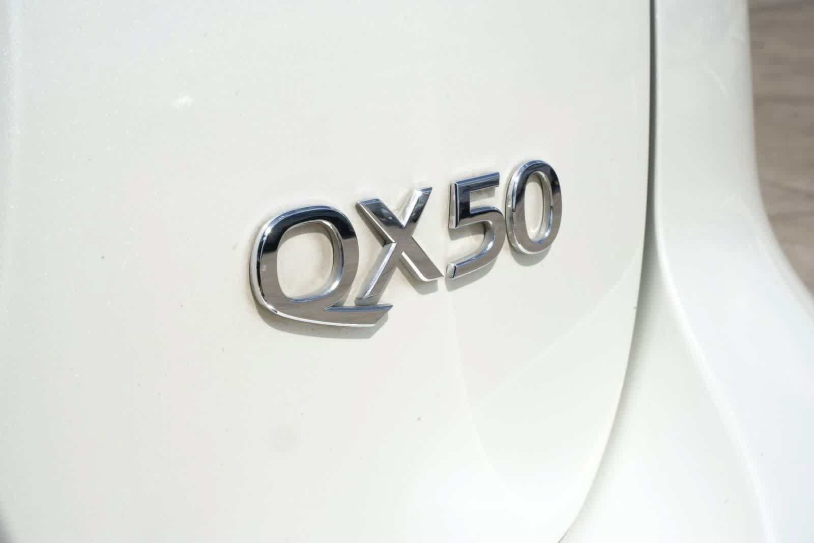 Used 2016 INFINITI QX50 2WD w/ Premium Plus Package image 20