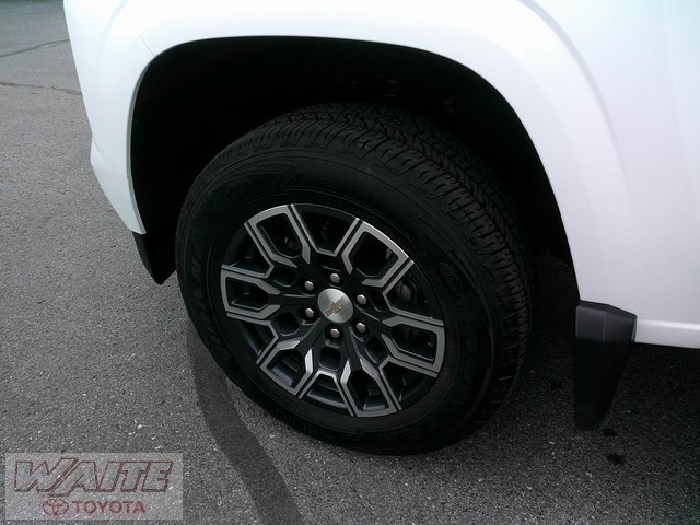 Used 2023 Chevrolet Colorado LT image 10