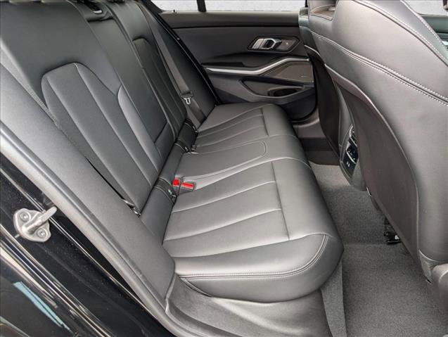 Used 2025 BMW M340i w/ Shadowloine Package image 21