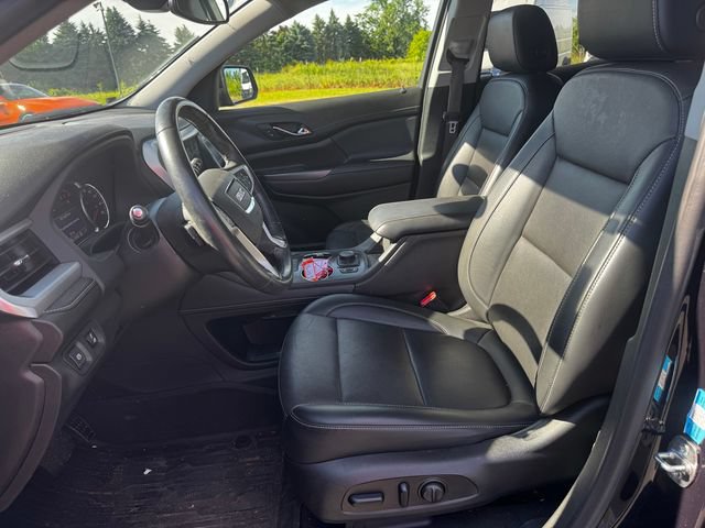 Used 2022 GMC Acadia SLT w/ LPO, Floor Liner Package AWD/4WD image 24