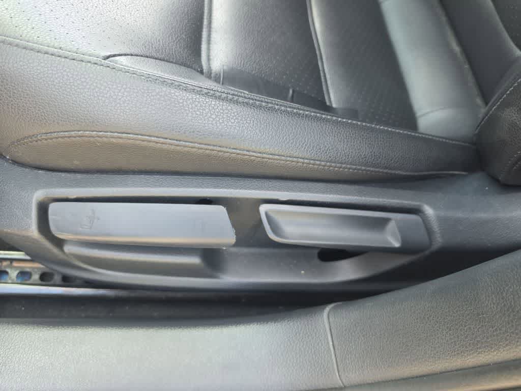 Used 2017 Volkswagen Jetta SE FWD image 12