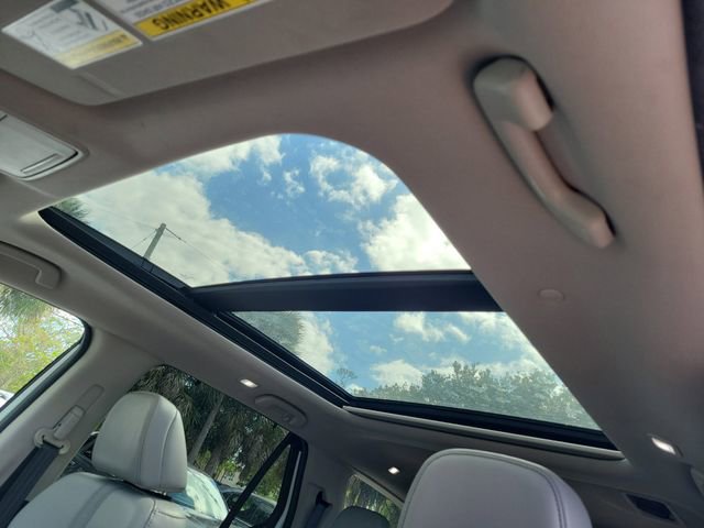 Certified 2024 Honda Pilot Touring image 20