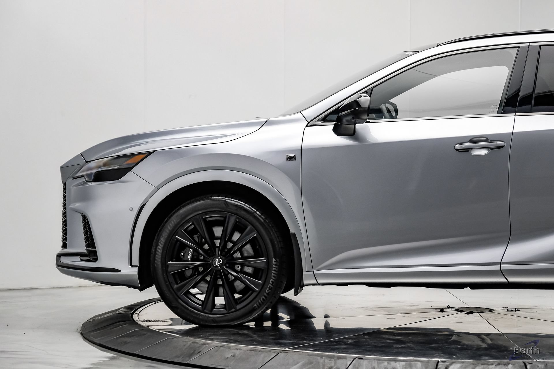 Used 2023 Lexus RX 500h F Sport w/ Cold Area Package AWD/4WD image 8
