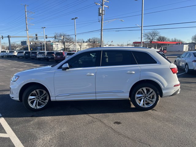 Used 2023 Audi Q7 2.0T Premium w/ Convenience Package image 3
