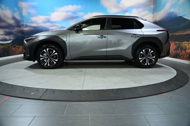 Used 2025 Subaru Solterra Premium image 5