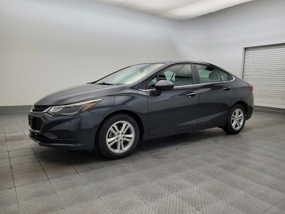 Used 2018 Chevrolet Cruze LT w/ Convenience Package image 2