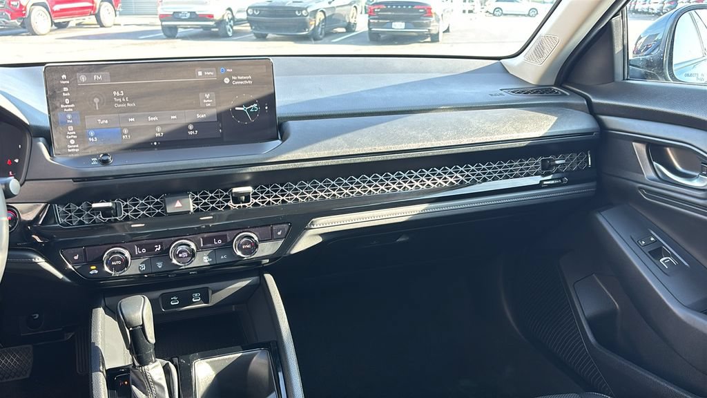 Used 2024 Honda Accord EX-L image 7