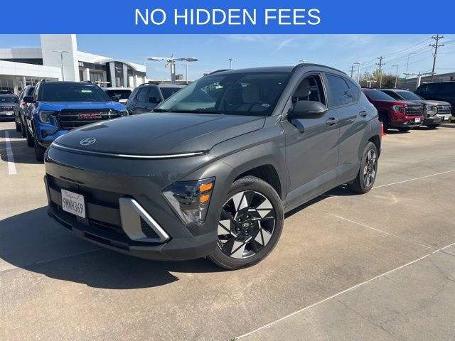 Used 2024 Hyundai Kona SEL image 2