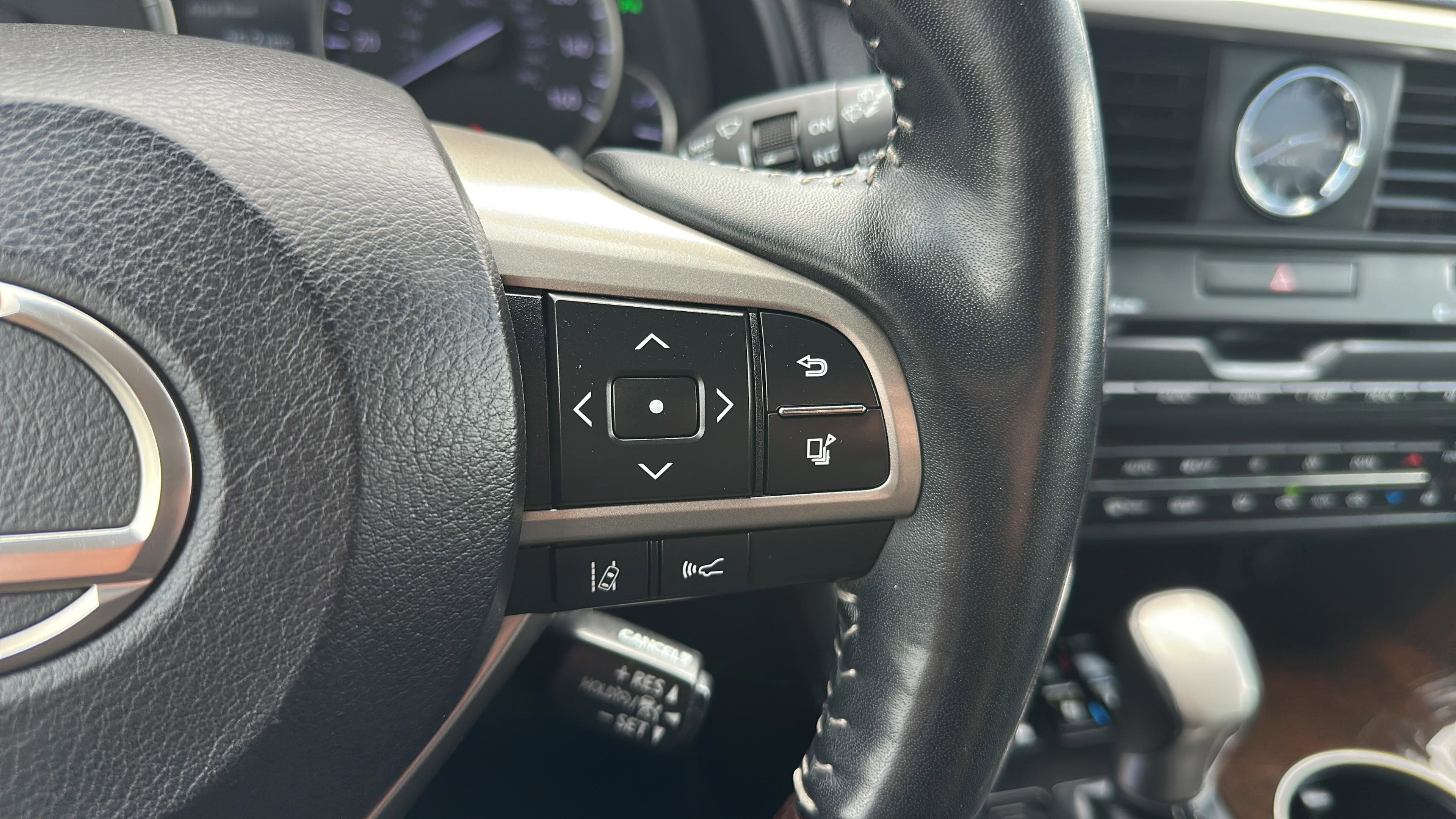 Used 2019 Lexus RX 450h AWD w/ Navigation Package image 15