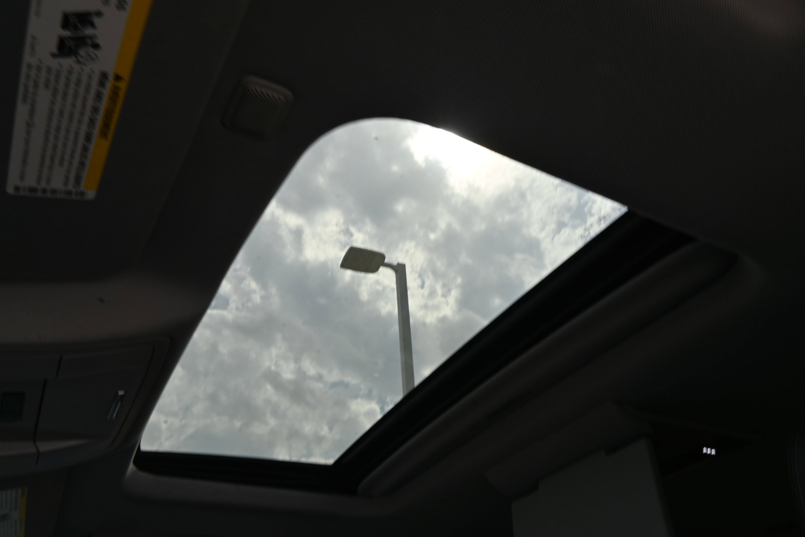 Used 2016 GMC Yukon Denali w/ Open Road Package image 27