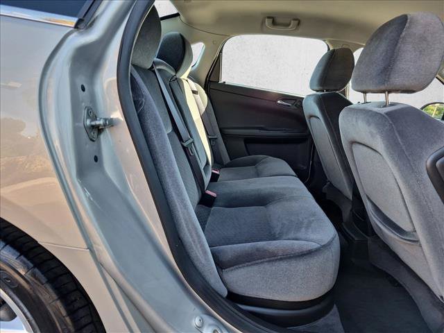 Used 2012 Chevrolet Impala LT FWD image 17