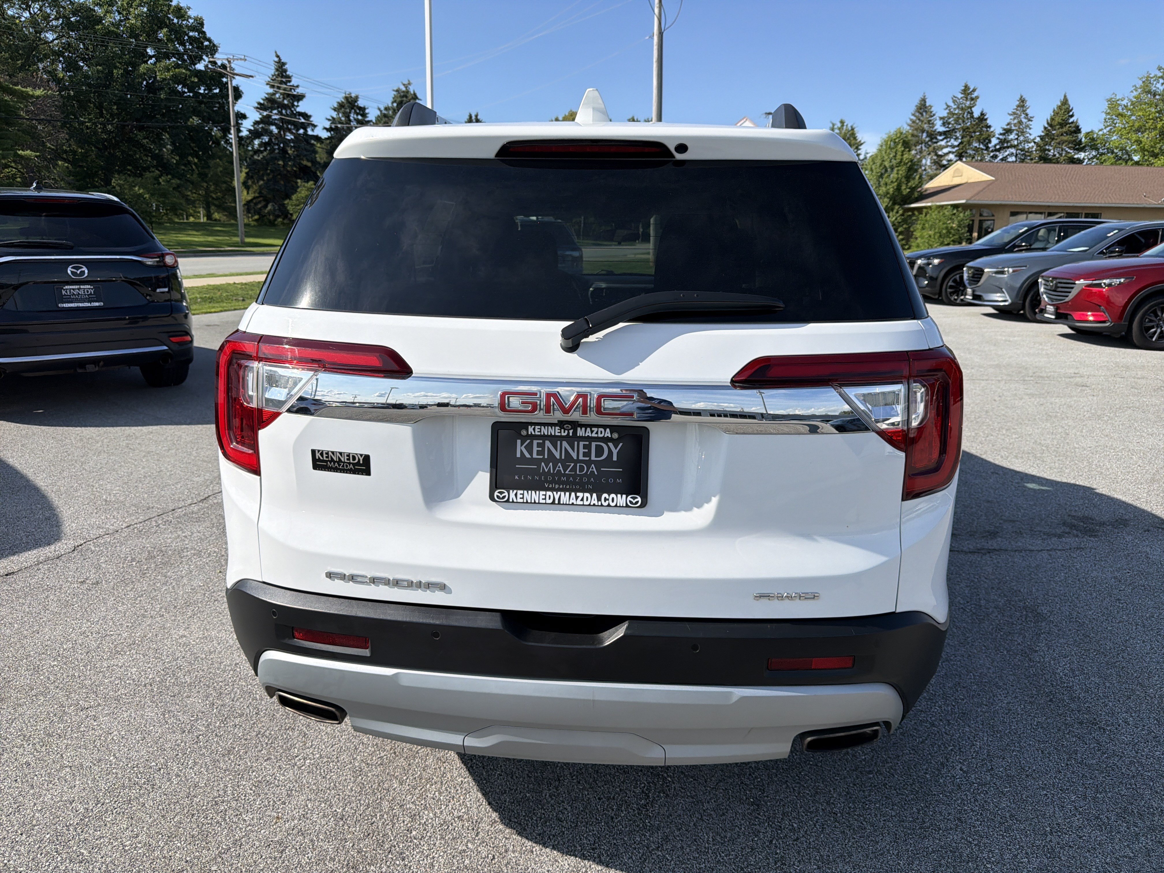 Used 2021 GMC Acadia SLE w/ Driver Convenience Package AWD/4WD image 4