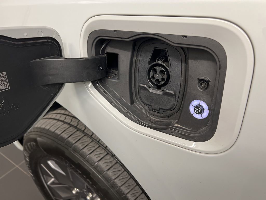 Used 2024 Ford F150 Lightning Flash w/ Max Trailer Tow Package image 40