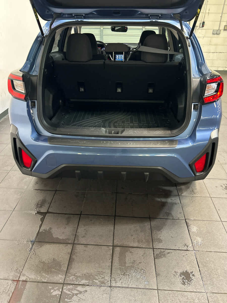Used 2024 Subaru Crosstrek 2.0i Premium AWD/4WD image 11