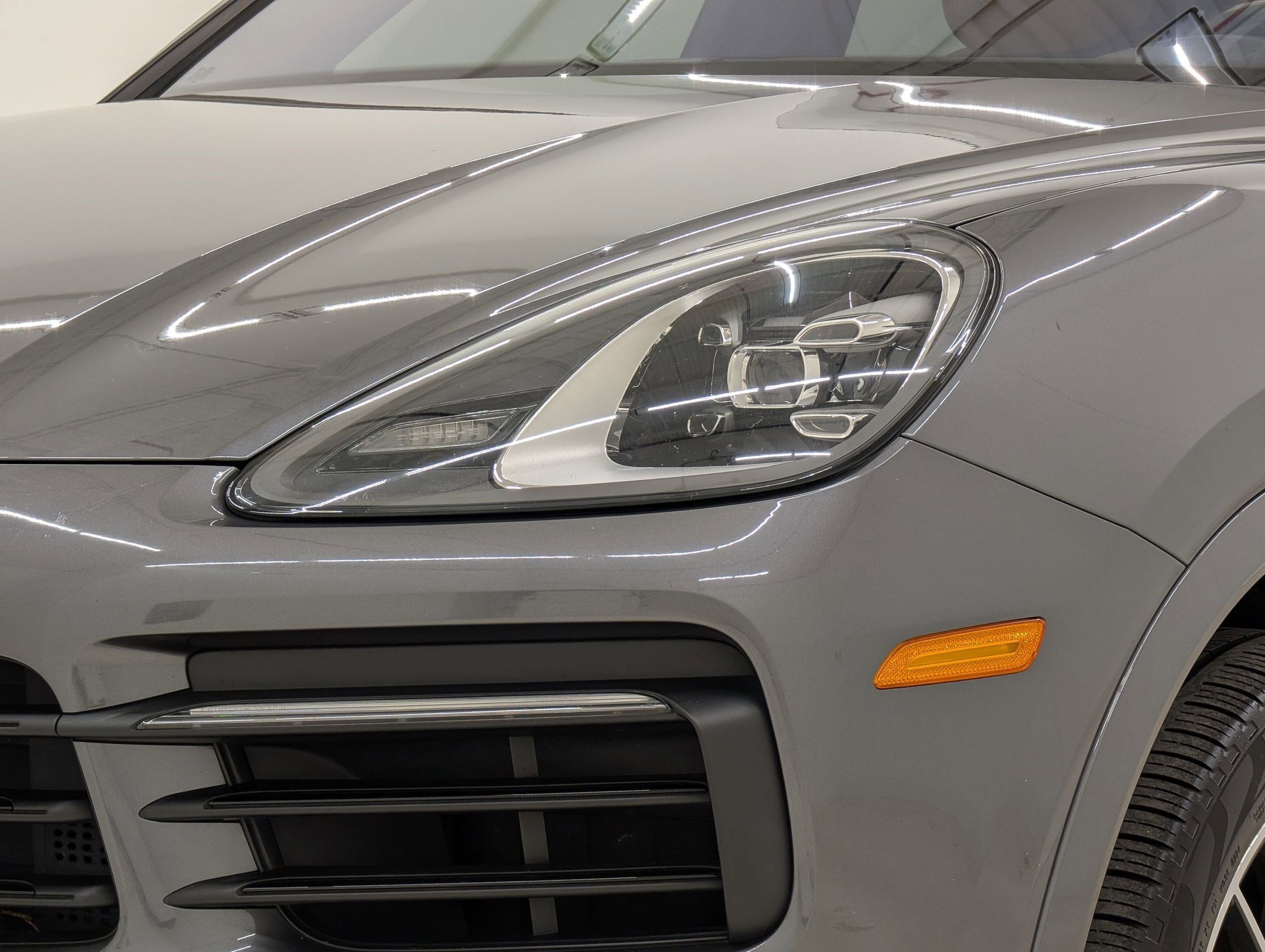 Used 2021 Porsche Cayenne image 11